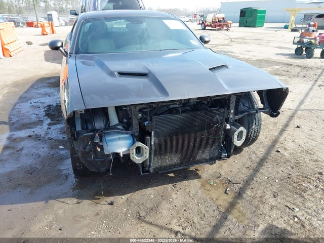 44622348 :رقم المزاد ، 2C3CDZAG7JH131946 vin ، 2018 Dodge Challenger Sxt Plus مزاد بيع