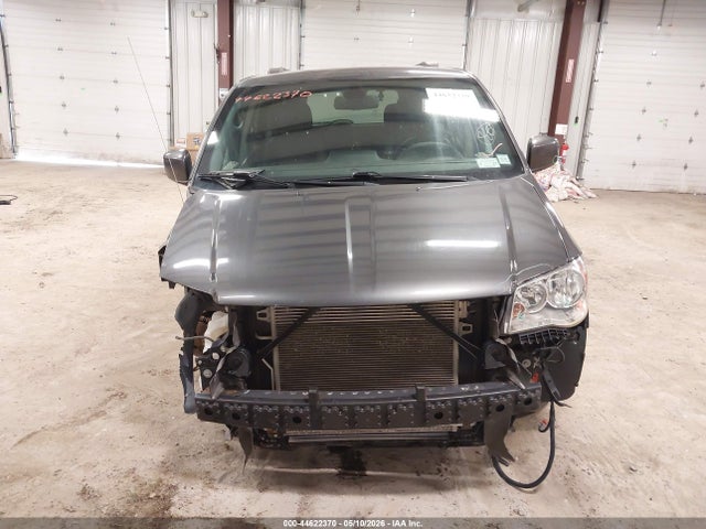 Продажа на аукционе авто 2018 Dodge Grand Caravan Sxt, vin: 2C4RDGCGXJR327476, номер лота: 44622370