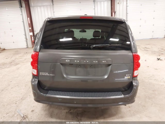 Продажа на аукционе авто 2018 Dodge Grand Caravan Sxt, vin: 2C4RDGCGXJR327476, номер лота: 44622370