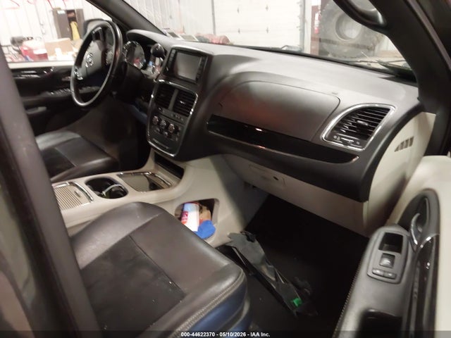 Продажа на аукционе авто 2018 Dodge Grand Caravan Sxt, vin: 2C4RDGCGXJR327476, номер лота: 44622370