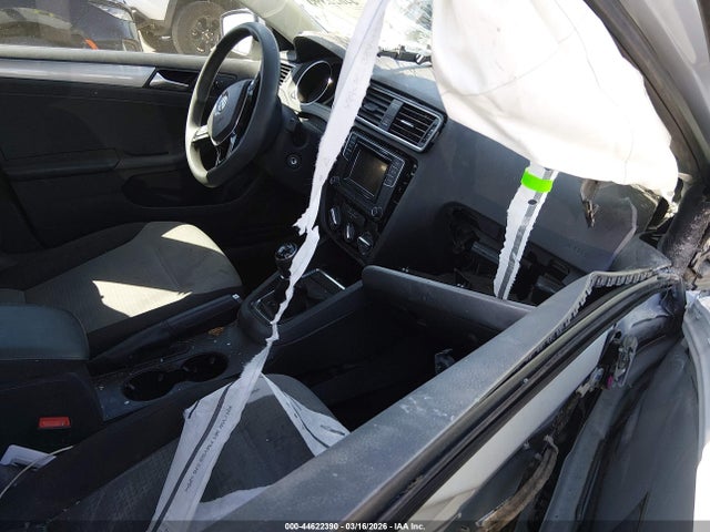 44622390 :رقم المزاد ، 3VW167AJ5HM344688 vin ، 2017 Volkswagen Jetta 1.4t S مزاد بيع