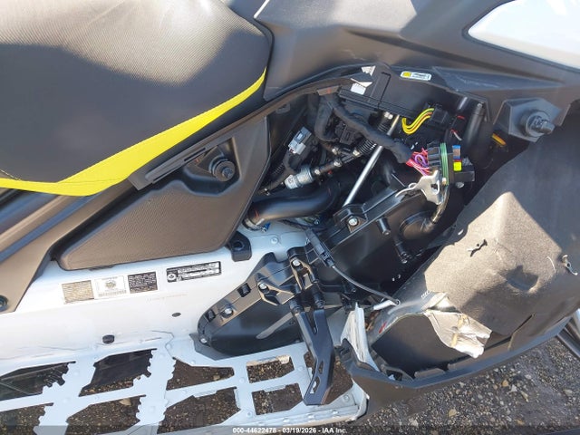 Ski-Doo Backcountry 850 2025 2BPSUGSC2SV000062 Image 10