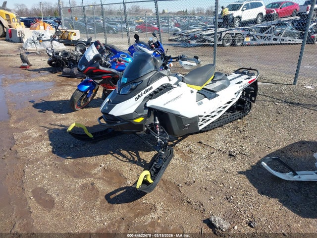 Ski-Doo Backcountry 850 2025 2BPSUGSC2SV000062 Image 2
