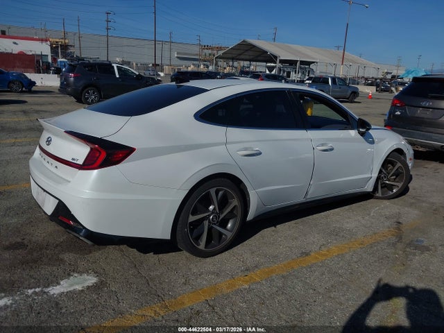 5NPEJ4J25MH111517 Hyundai Sonata Sel Plus