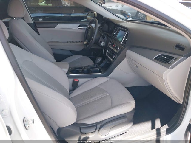 5NPE24AFXJH628758 Hyundai SONATA SE