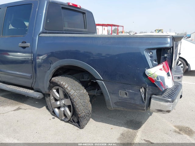 Nissan TITAN SV 2015 1N6AA0ED3FN510607 Image 6