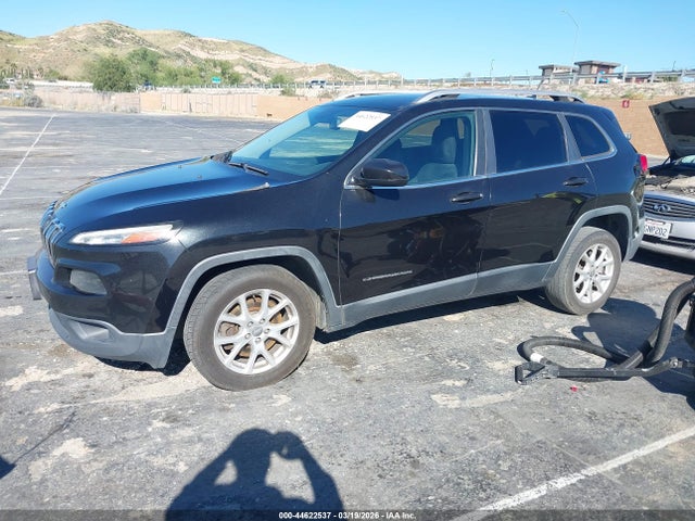 1C4PJLCB0GW114341 Jeep Cherokee Latitude