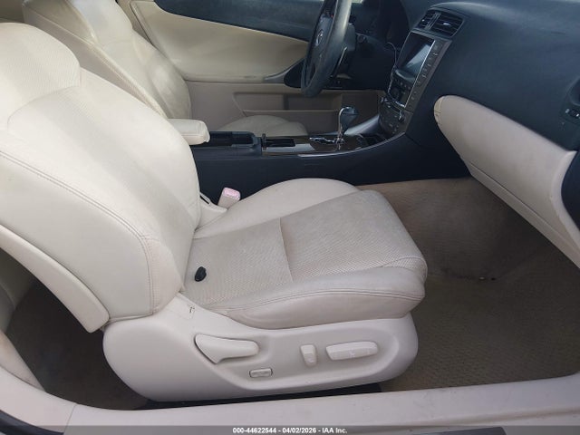 2010 Lexus Is 250c მანქანა იყიდება აუქციონზე, vin: JTHFF2C26A2507538, აუქციონის ნომერი: 44622544