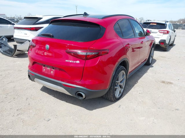 2018 ALFA ROMEO STELVIO ZASFAKNN8J7C03581 Photo 3