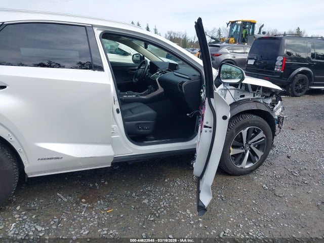 JTJBJRBZ7K2120999 Lexus NX 300H