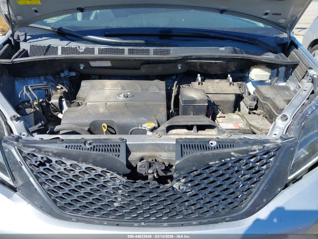 2015 TOYOTA SIENNA 5TDXK3DC9FS660011 Photo 9