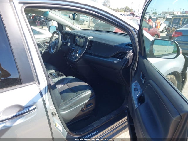 2015 TOYOTA SIENNA 5TDXK3DC9FS660011 Photo 4