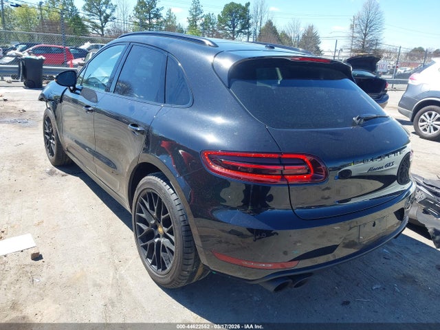 2018 PORSCHE MACAN WP1AG2A58JLB65184 Photo 2