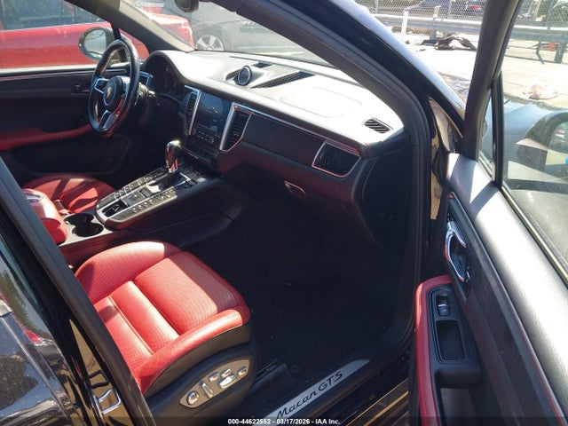 2018 PORSCHE MACAN WP1AG2A58JLB65184 Photo 4