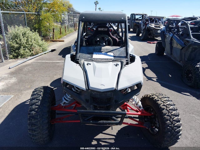 44622593 :رقم المزاد ، 3NSS1E994LF799497 vin ، 2020 Polaris Rzr Rs1 مزاد بيع