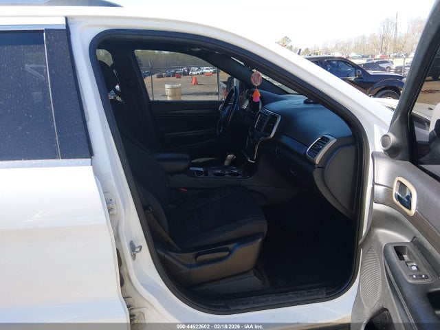 Продаж на аукціоні авто 2016 Jeep Grand Cherokee Laredo, vin: 1C4RJFAG2GC304247, номер лоту: 44622602