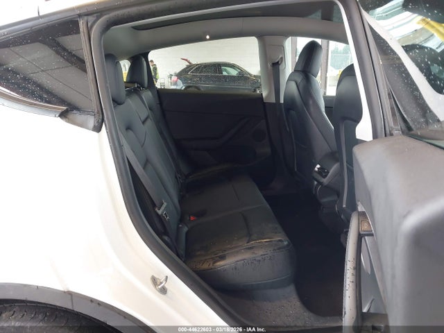 2022 TESLA MODEL Y 7SAYGDEE3NF463594 Photo 7