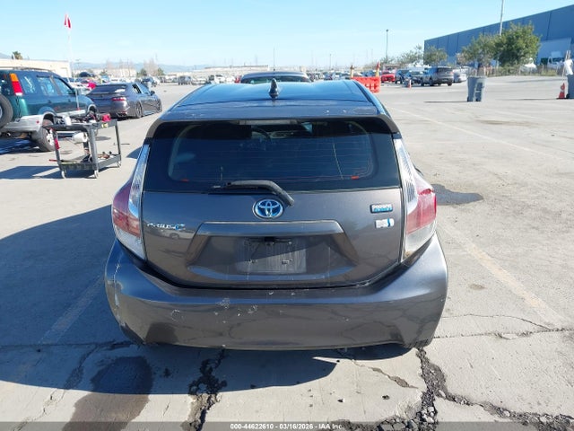 44622610 :رقم المزاد ، JTDKDTB35G1119091 vin ، 2016 Toyota Prius C Persona Series مزاد بيع