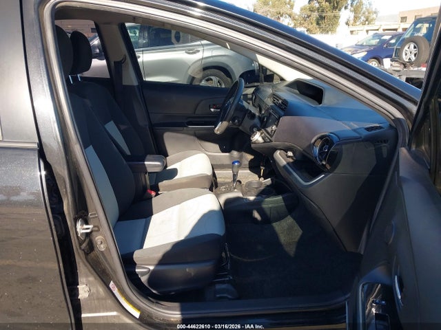 44622610 :رقم المزاد ، JTDKDTB35G1119091 vin ، 2016 Toyota Prius C Persona Series مزاد بيع