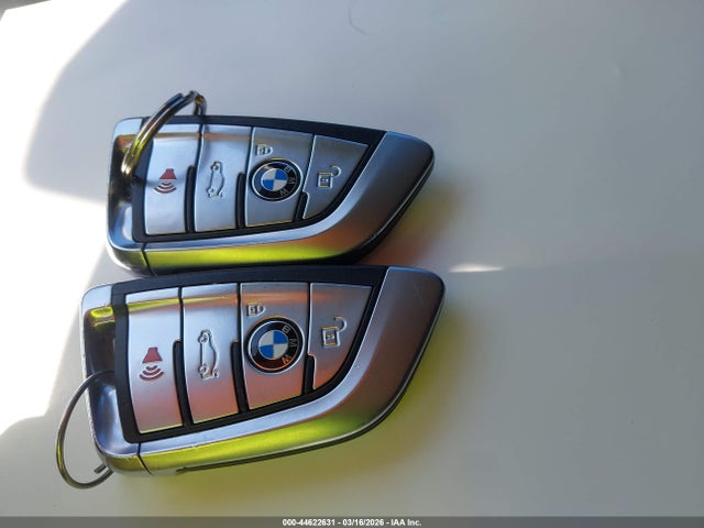 2016 BMW X5 5UXKR0C51G0S91008 Photo 10