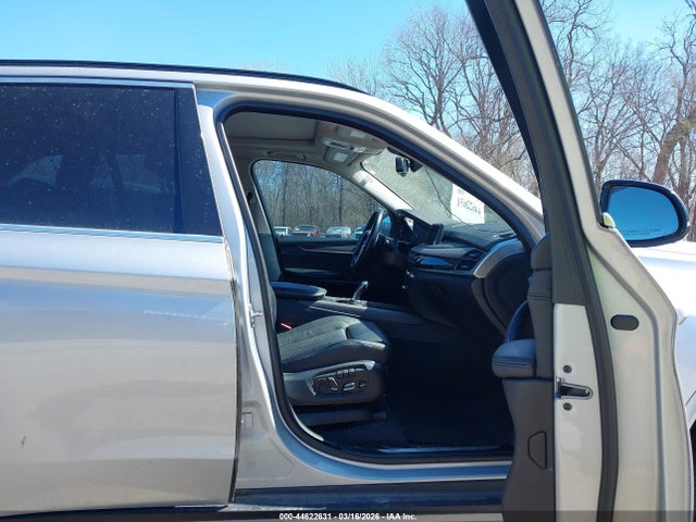 2016 BMW X5 5UXKR0C51G0S91008 Photo 4
