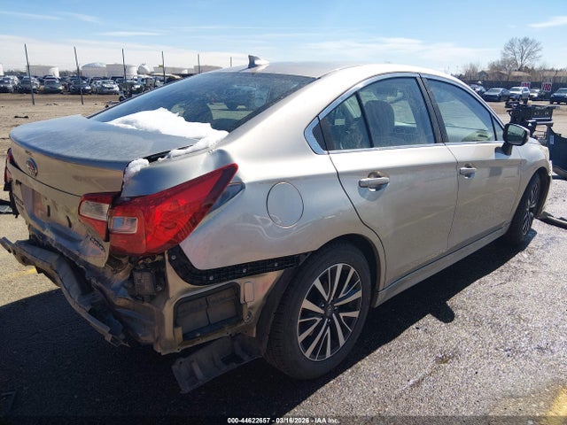 Продаж на аукціоні авто 2018 Subaru Legacy 2.5i Premium, vin: 4S3BNAF62J3029642, номер лоту: 44622657