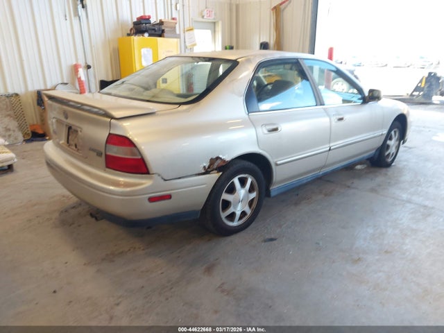 1994 Honda Accord Ex/ex-r მანქანა იყიდება აუქციონზე, vin: 1HGCD5653RA030863, აუქციონის ნომერი: 44622668
