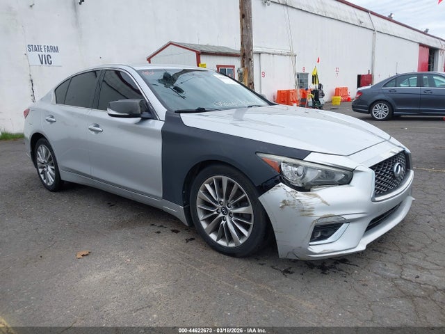 Infiniti Q50 3.0t Luxe 2018 JN1EV7AR2JM431983 main image