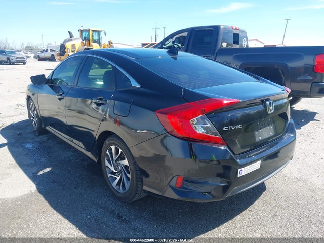 Продажа на аукционе авто 2017 Honda Civic Ex, vin: 19XFC2F77HE062404, номер лота: 44622688
