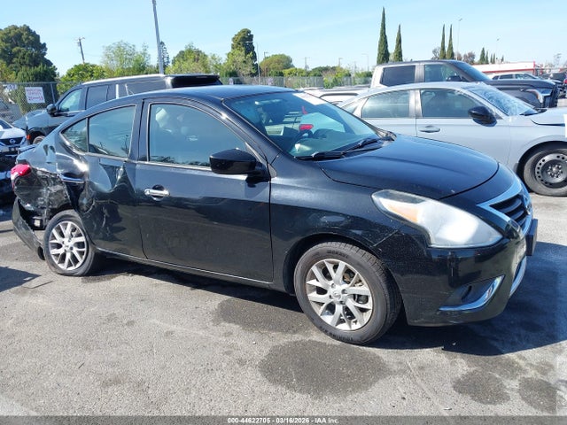 3N1CN7AP3JL879827 Nissan Versa 1.6 Sv