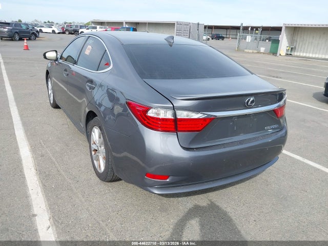 2015 LEXUS ES 300H JTHBW1GG8F2087092 Photo 2