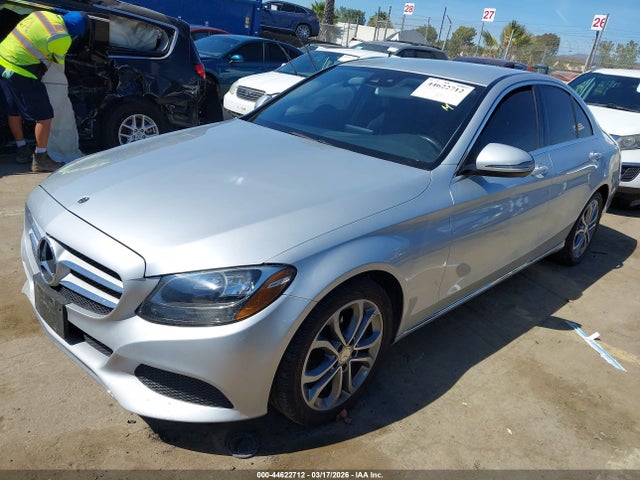 44622712 :رقم المزاد ، 55SWF4JB6HU196621 vin ، 2017 Mercedes-benz C 300 مزاد بيع