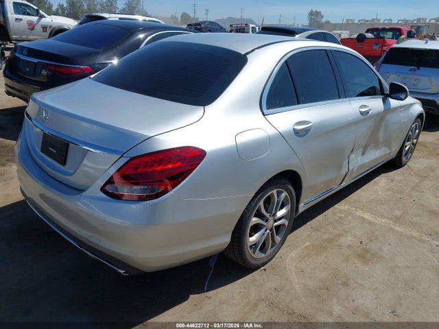 44622712 :رقم المزاد ، 55SWF4JB6HU196621 vin ، 2017 Mercedes-benz C 300 مزاد بيع