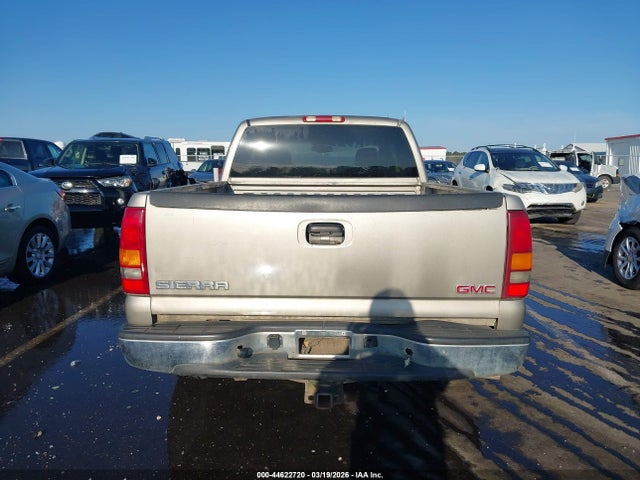 44622720 :رقم المزاد ، 2GTEC19V831352690 vin ، 2003 Gmc Sierra 1500 Sle مزاد بيع