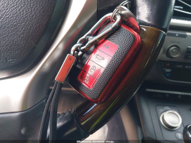 44622722 :رقم المزاد ، JTHBK1GG5D2060912 vin ، 2013 Lexus Es 350 مزاد بيع