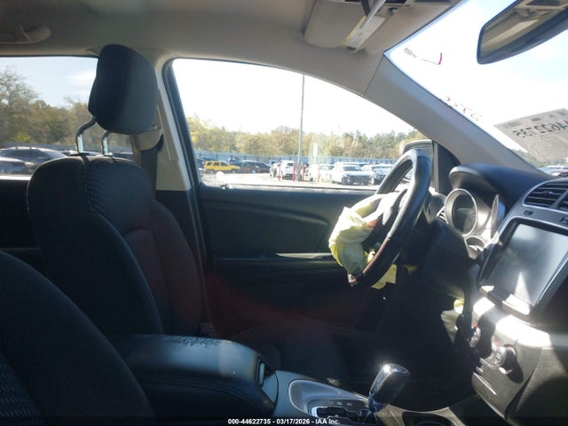 2019 DODGE JOURNEY 3C4PDCBB7KT732103 Photo 4