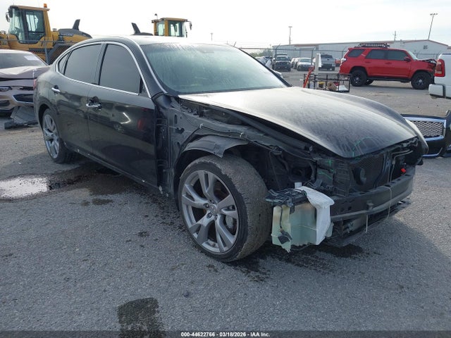 2016 INFINITI Q70L JN1BY1PP0GM630164