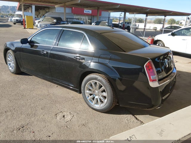 2013 Chrysler 300 Motown მანქანა იყიდება აუქციონზე, vin: 2C3CCAAG9DH588654, აუქციონის ნომერი: 44622784