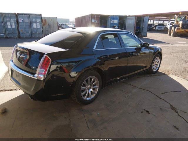 2013 Chrysler 300 Motown მანქანა იყიდება აუქციონზე, vin: 2C3CCAAG9DH588654, აუქციონის ნომერი: 44622784
