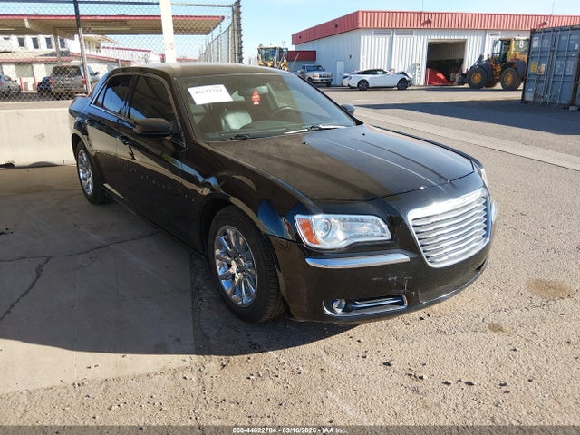 2013 Chrysler 300 Motown მანქანა იყიდება აუქციონზე, vin: 2C3CCAAG9DH588654, აუქციონის ნომერი: 44622784