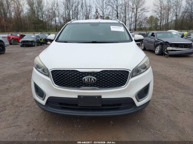 Продаж на аукціоні авто 2016 Kia Sorento 2.4l Lx, vin: 5XYPGDA3XGG061130, номер лоту: 44622817