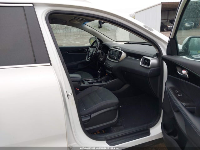 Продаж на аукціоні авто 2016 Kia Sorento 2.4l Lx, vin: 5XYPGDA3XGG061130, номер лоту: 44622817