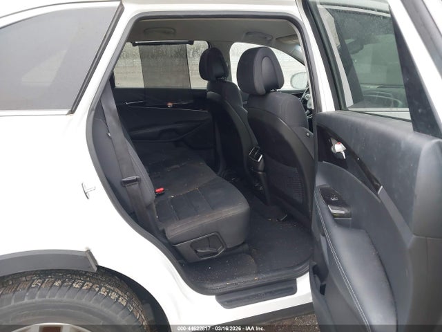 Продаж на аукціоні авто 2016 Kia Sorento 2.4l Lx, vin: 5XYPGDA3XGG061130, номер лоту: 44622817