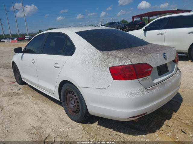 44622858 :رقم المزاد ، 3VW2K7AJXEM234909 vin ، 2014 Volkswagen Jetta 2.0l S مزاد بيع