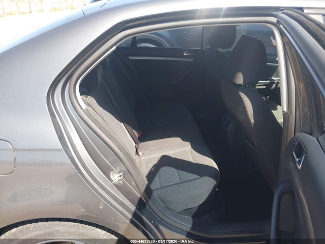 2010 Volkswagen Jetta S მანქანა იყიდება აუქციონზე, vin: 3VWJZ7AJ6AM100593, აუქციონის ნომერი: 44622888