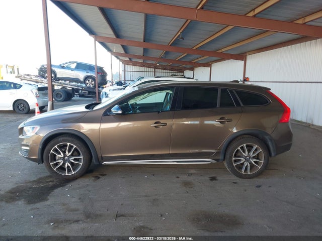 YV440MWK4J2058052 Volvo V60 Cross Country T5