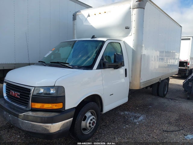 44622951 :رقم المزاد ، 7GZ37TCG9JN005479 vin ، 2018 Gmc Savana Cutaway Work Van مزاد بيع