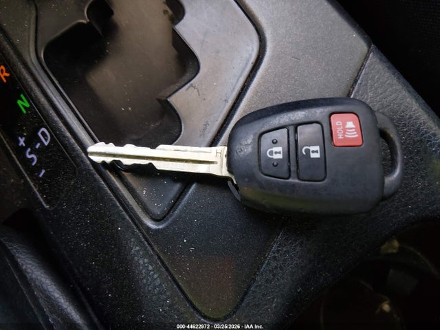 2018 TOYOTA RAV4 JTMZFREV3JJ175949 Photo 10