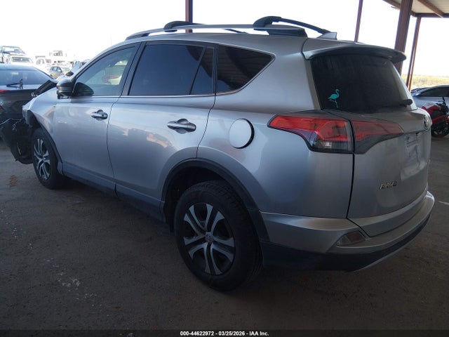 2018 TOYOTA RAV4 JTMZFREV3JJ175949 Photo 2