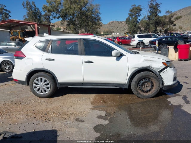 Nissan ROGUE S 2017 JN8AT2MT9HW149368 Image 13